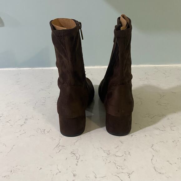 REACTION Kenneth Cole Road Stretch Womens 8M Chocolate Boots Booties - Picture 7 of 9